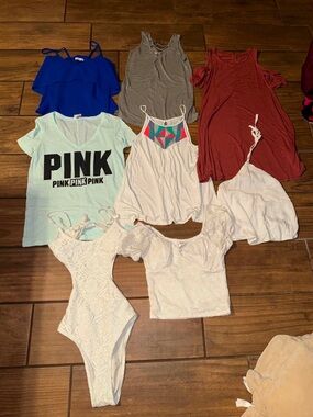 Large woman’s clothing bundle size XS/Small